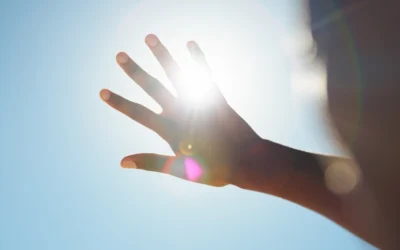 The Connection Between Light Sensitivity & Dry Eyes